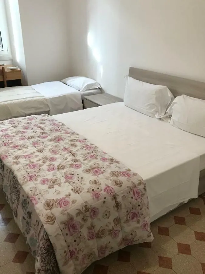 Roma Palace Inn